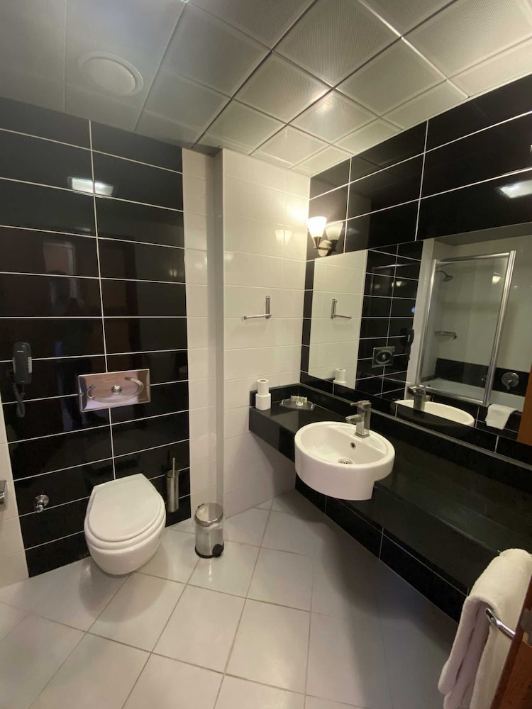 Standard Double or Twin Room photo 2