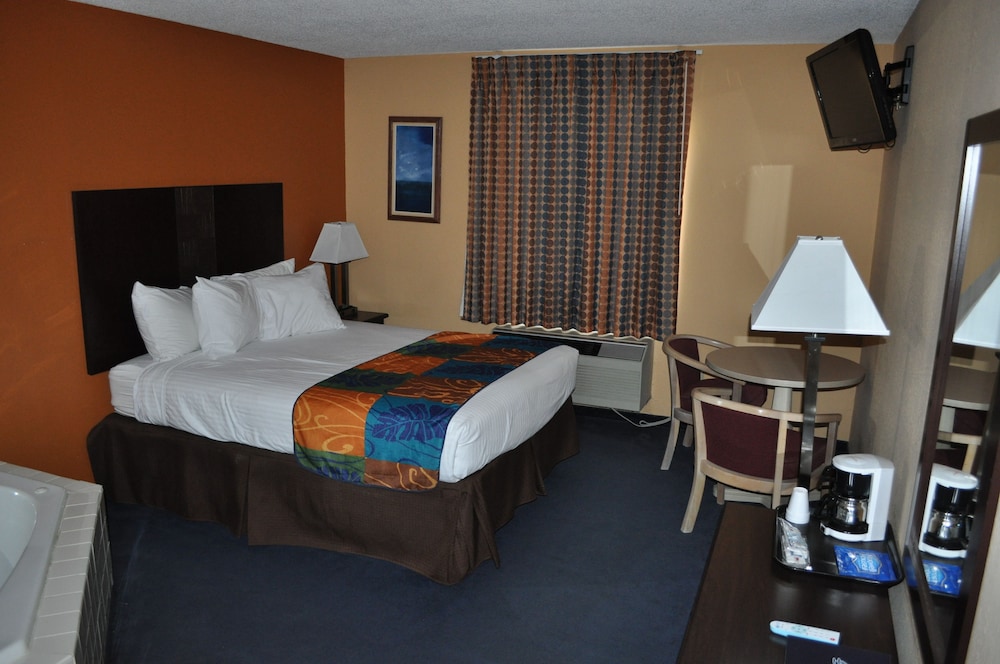 Standard Room, 1 Queen Bed photo 1