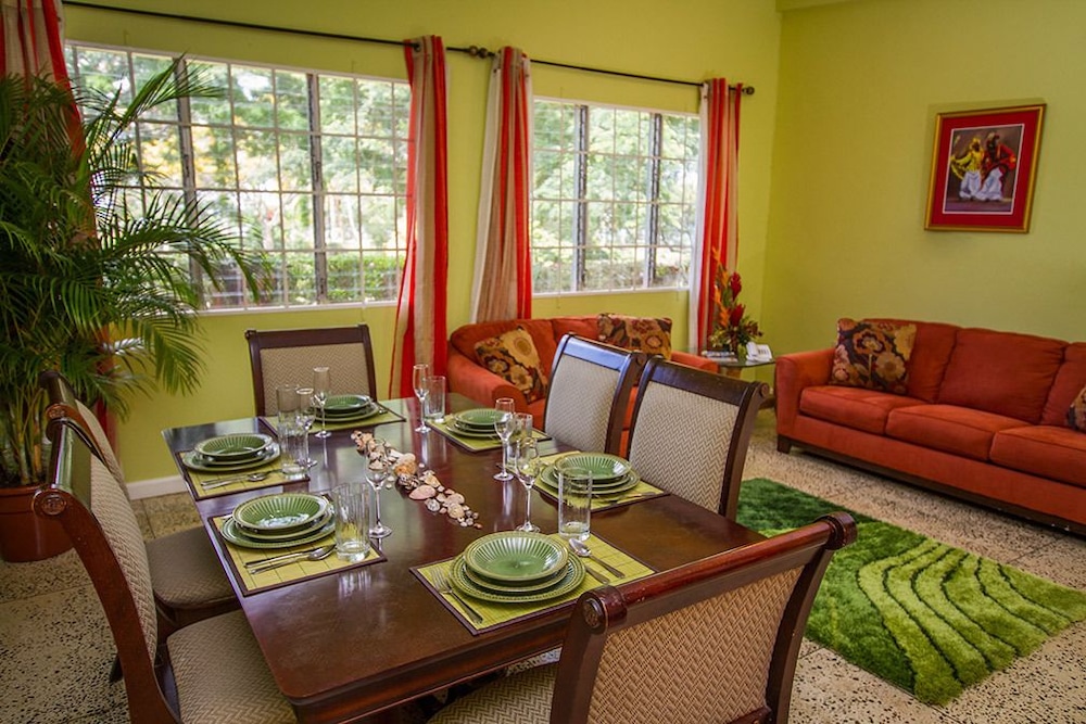 Signature Bungalow, 3 Bedrooms, Kitchen photo 3