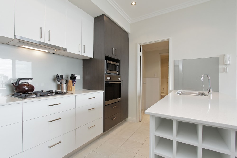 Deluxe Apartment, 2 Bedrooms, Balcony, City View, photo 6