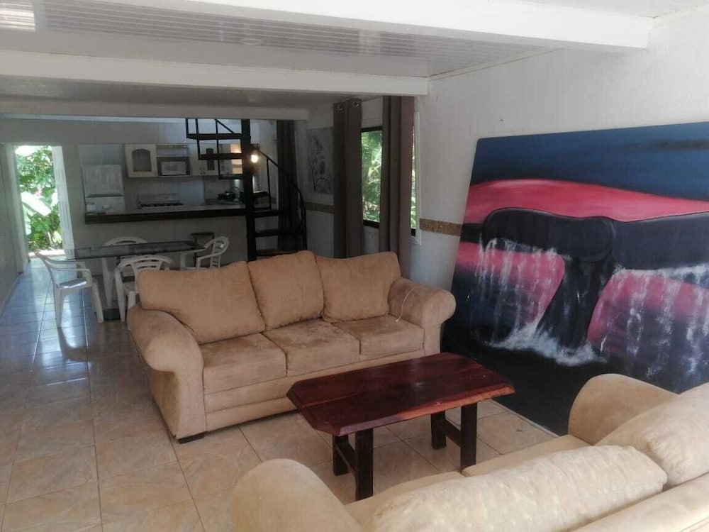 Family House photo 3