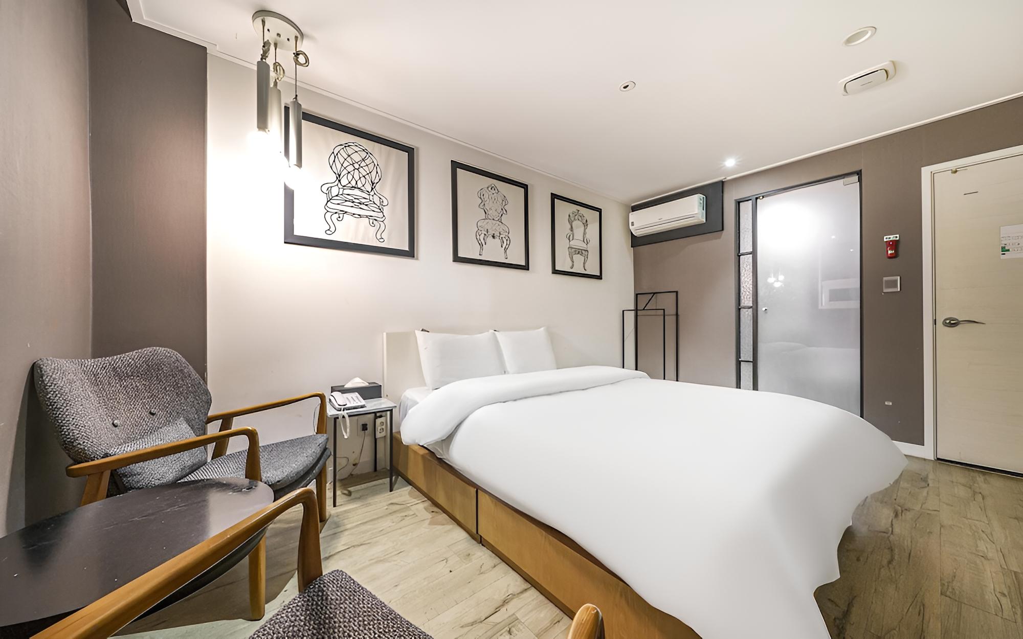 Room (Suite - RTX 2060 1PC (Disney Plus ava) - Photo 15