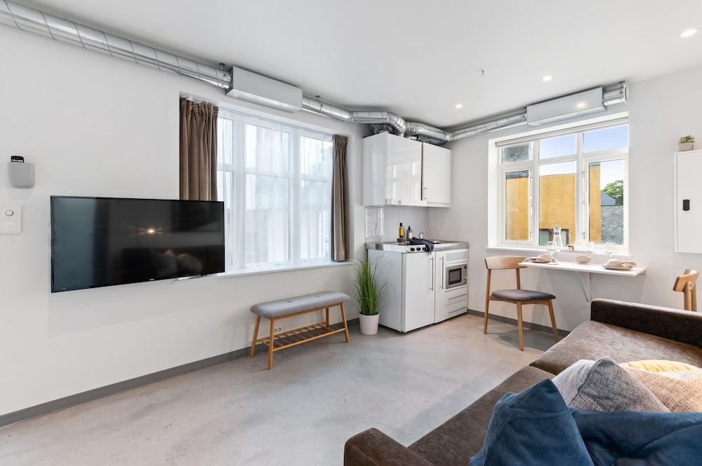 Superior Double or Twin Room, Courtyard View, Annex Building (400) photo 2