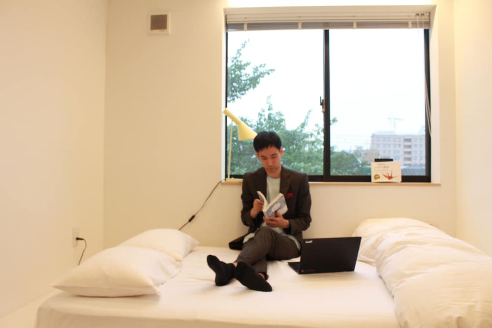 Deluxe Double Room, Non Smoking (Need to check-in by 10:30 pm) photo 3