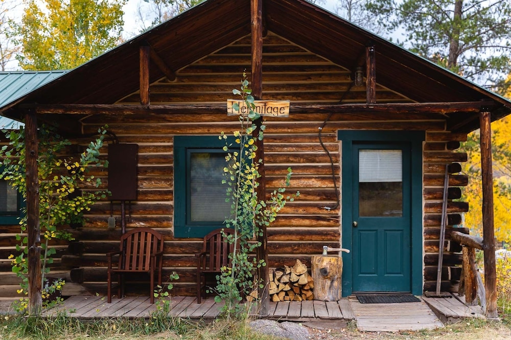 Hermitage Cabin
