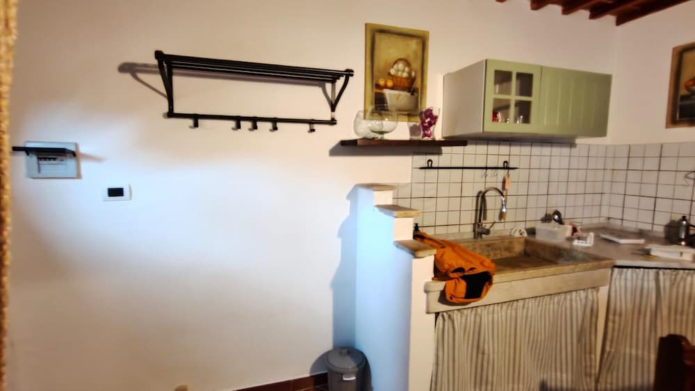 Apartment photo 2