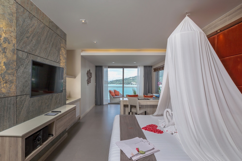 Sea View Honeymoon Suites - Photo 5