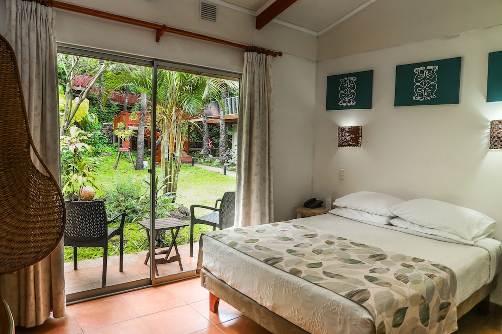 Double Room - Photo 11