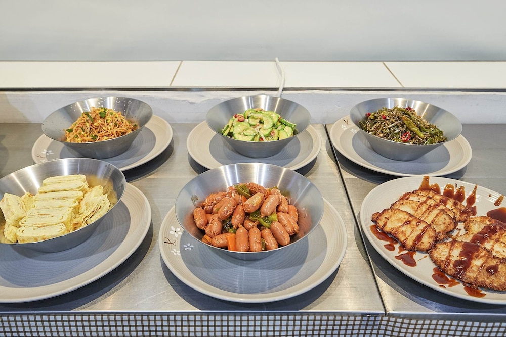 Luxury Room - Korean Buffet - Photo 11