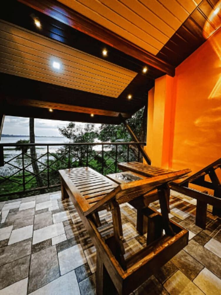 Standard Cabin, Balcony, Lake View photo 3
