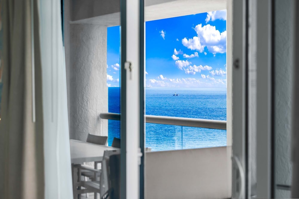 Condominio Fronte Spiaggia Con Balcone Spazioso, Foto 11