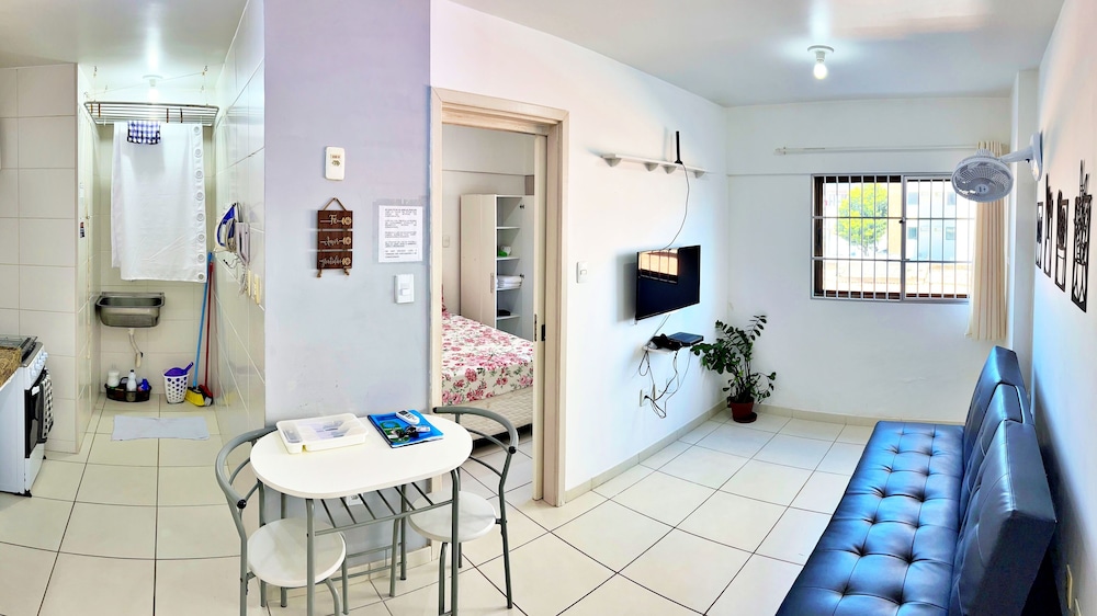 APT 105