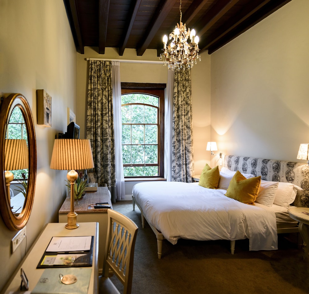 Luxury Room - Photo 20