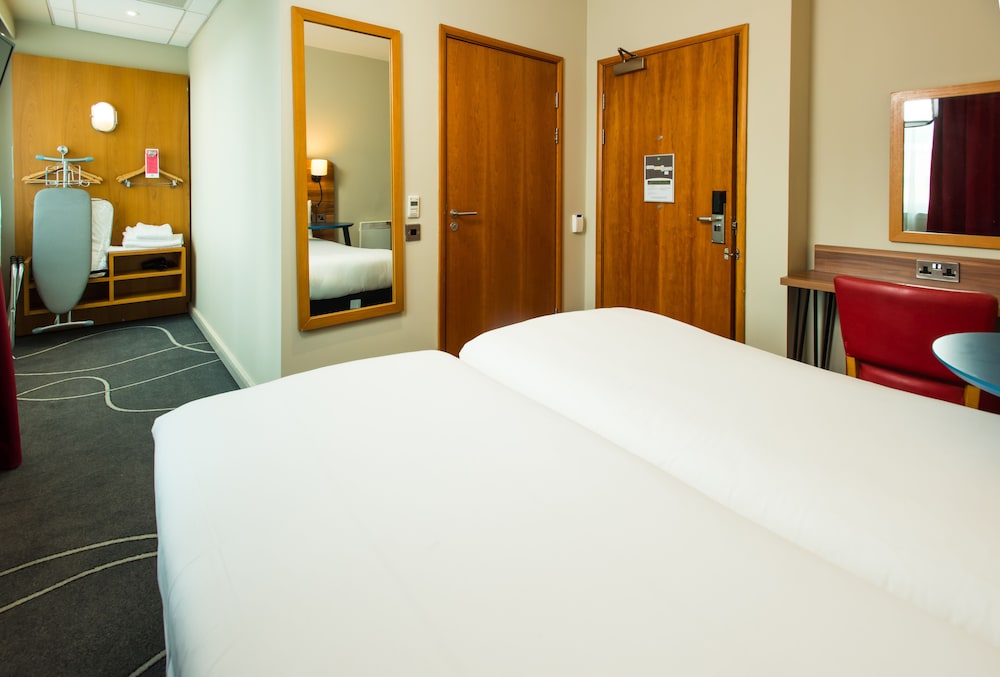 Room, 2 Twin Beds (The Duet) - Photo 2