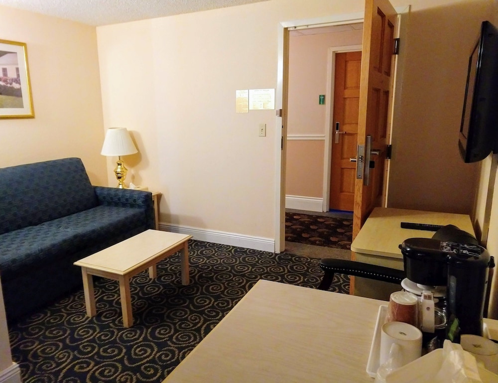 Standard Room, 1 Queen Bed with Sofa bed photo 2