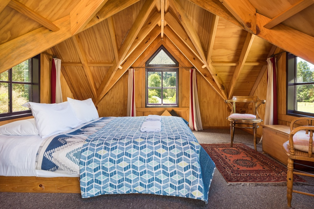 Upstairs Chalet photo 1