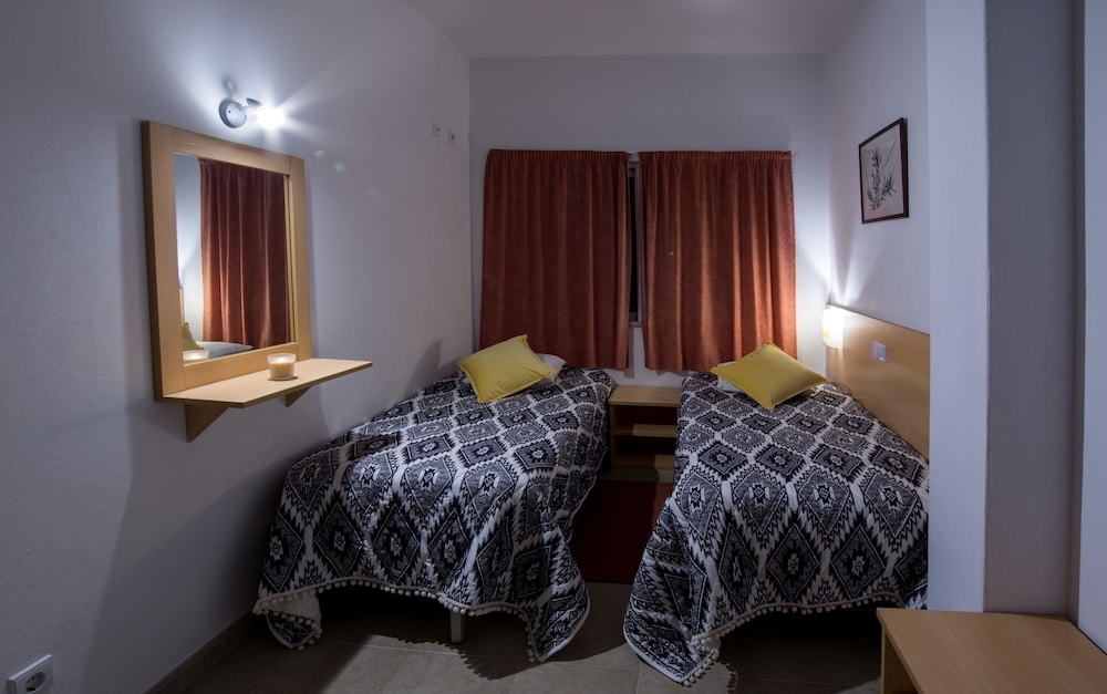 Double or Twin Room photo 3
