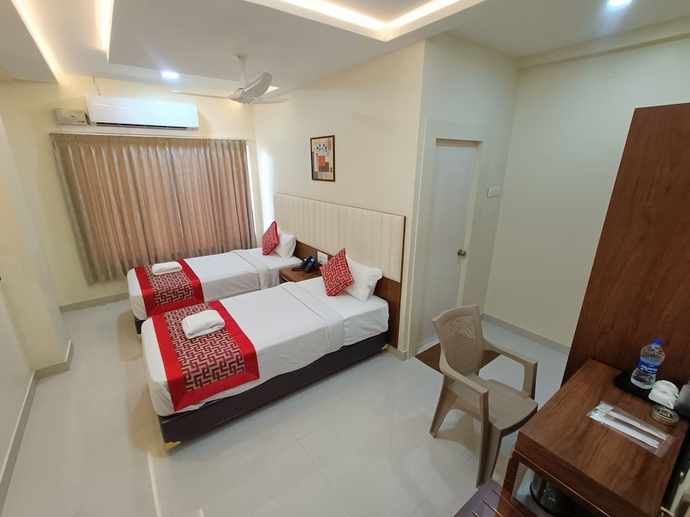 Deluxe Twin Room - Photo 1