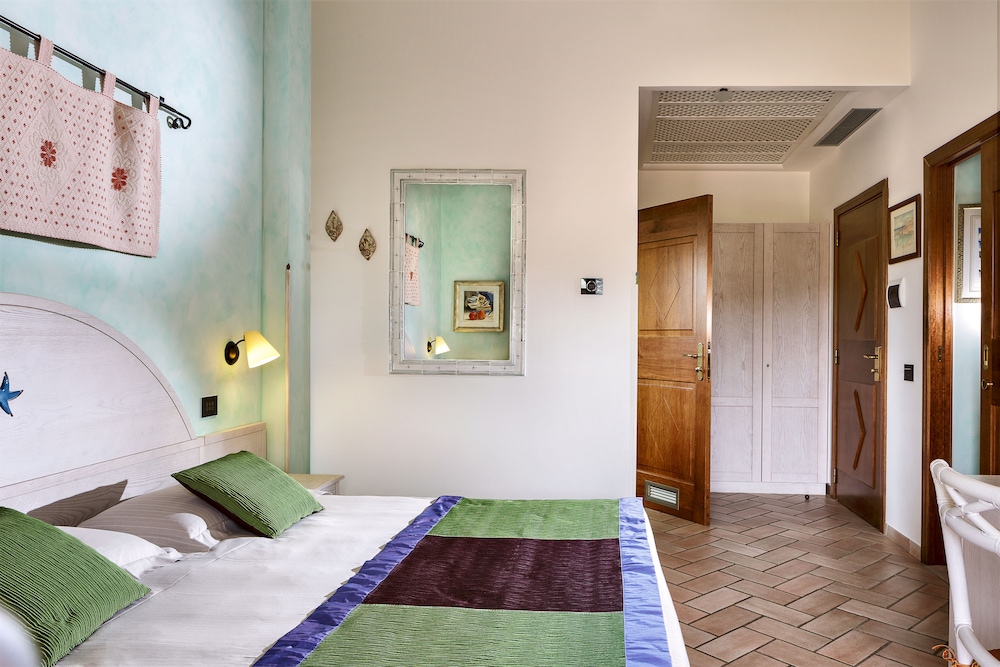 Classic Triple Room - Photo 3