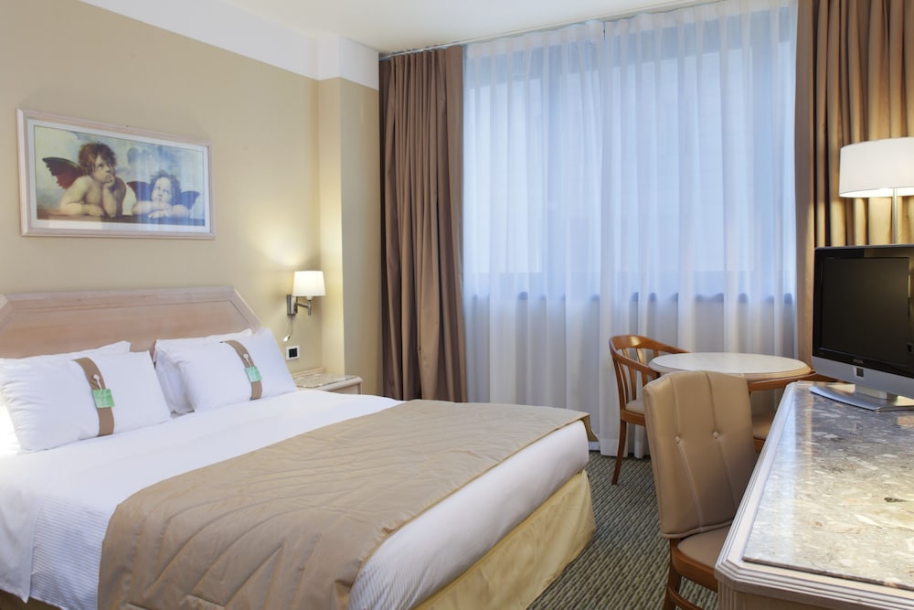 Standard Room, 1 King Bed - Photo 3
