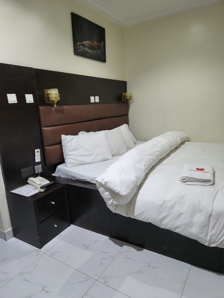 Deluxe Room - Photo 1