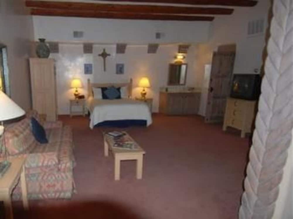 Luxury Room, Ensuite (one queen) photo 2
