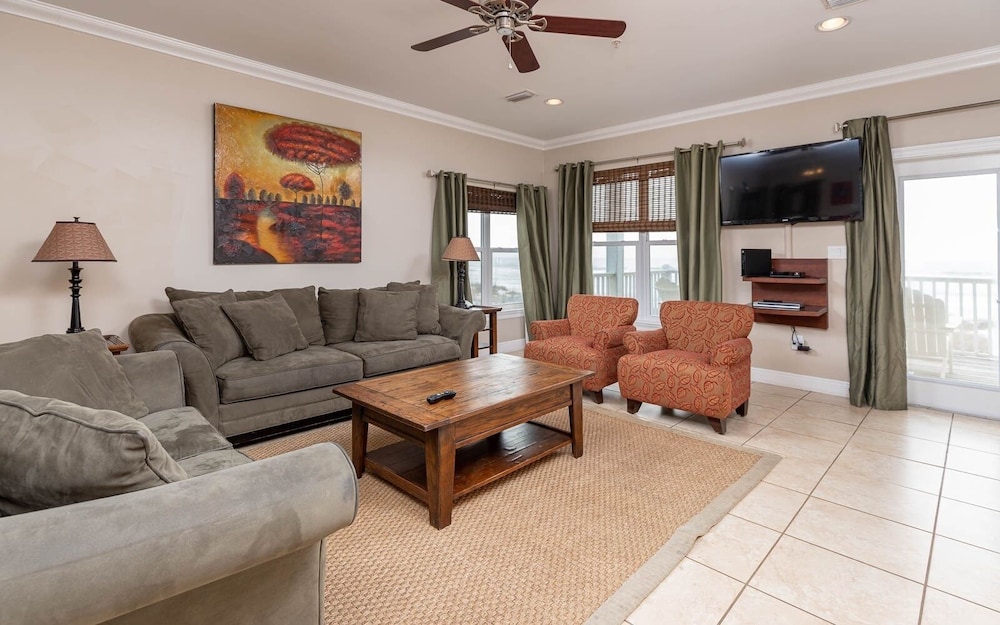 House, 4 Bedrooms photo 1