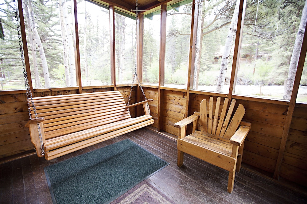 Cabin, Multiple Beds, River View