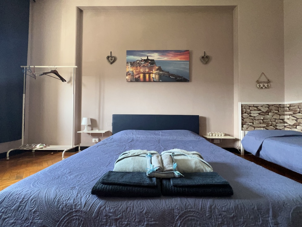 Comfort Studio Suite, 1 Bedroom, Private Bathroom, City View photo 3