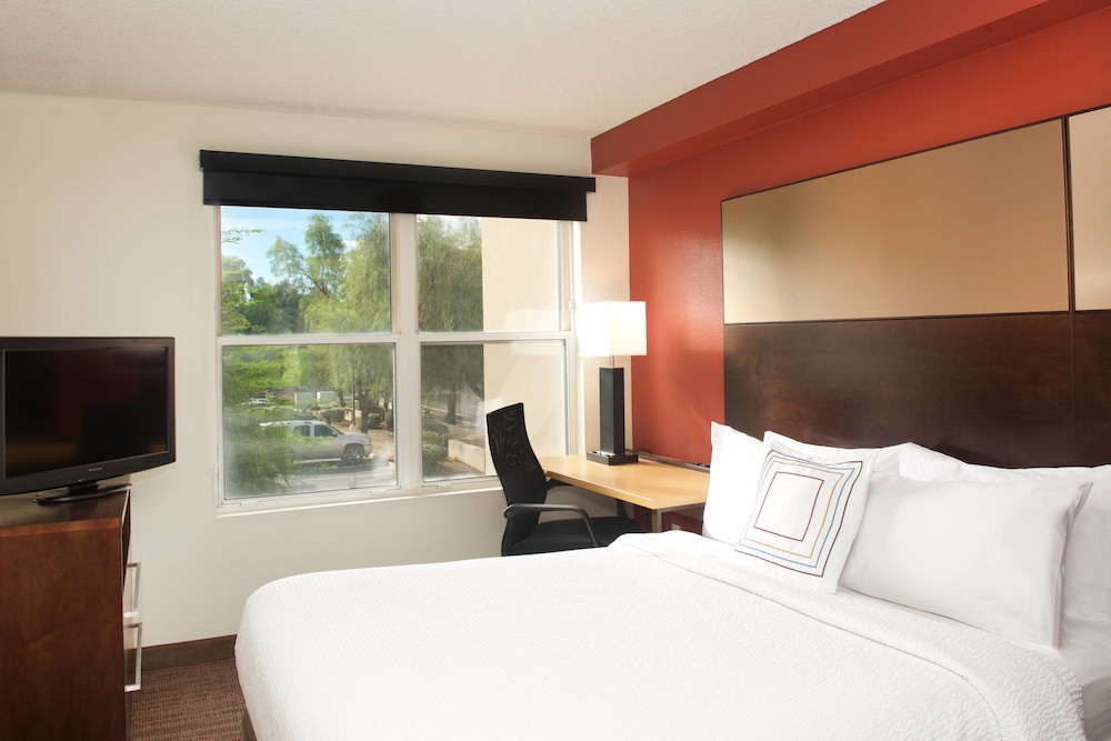 Suite, 1 Bedroom photo 3