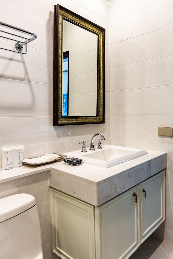 Superior Double Room, 1 Queen Bed, Ensuite - Photo 2