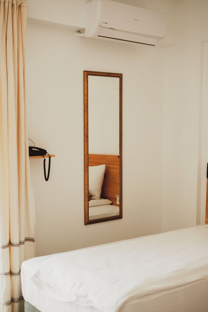 Deluxe Twin Room, 1 Bedroom photo 2