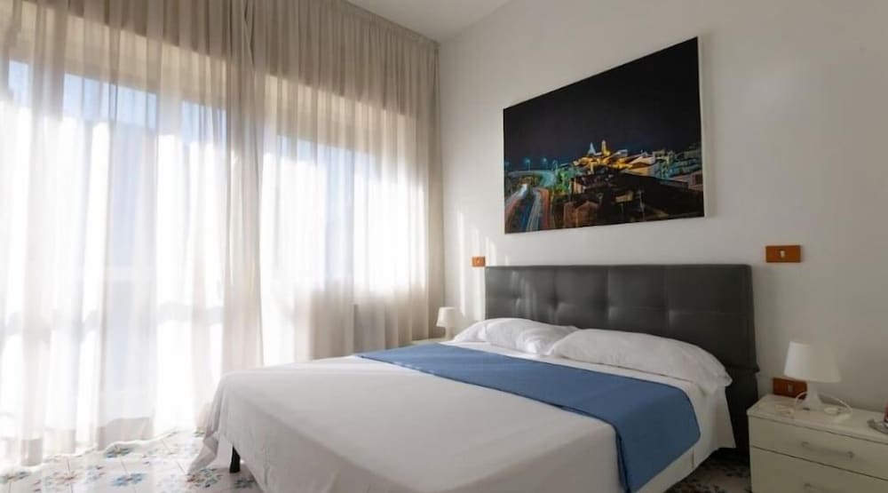 Panoramic Room, 1 Bedroom, Partial Sea View (primo piano)