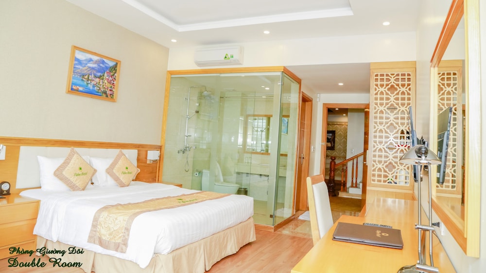 Deluxe Double Room, 1 Queen Bed, Non Smoking, City View photo 3