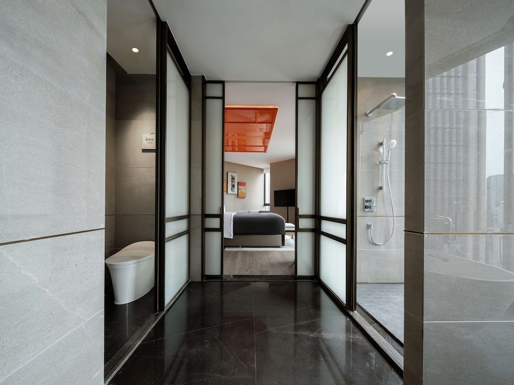 King Grand Skyline Tianfu Square View Suite - Photo 1