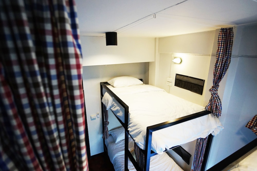 1 Bed In 12-Bed Mixed Dormitory Room photo 2