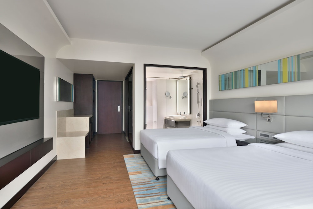 Room, 2 Twin Beds (View) - Photo 1