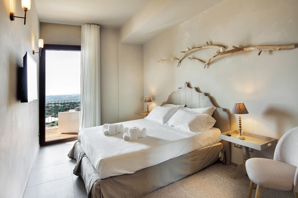 Deluxe Room, Balcony