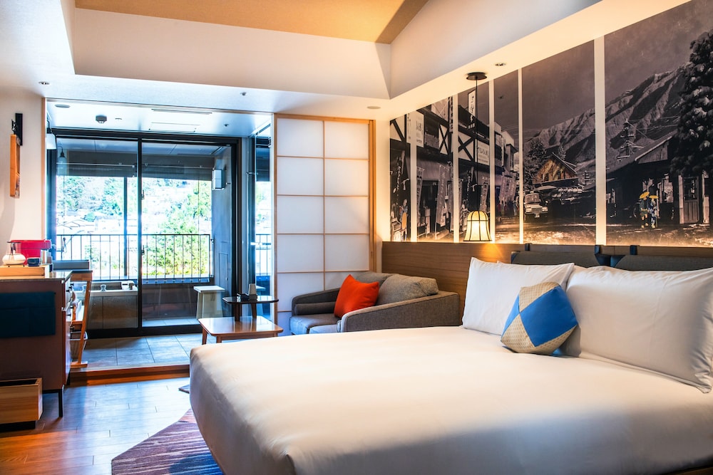 Standard Room, 1 King Bed, River View (Private Hot Spring) - Photo 2