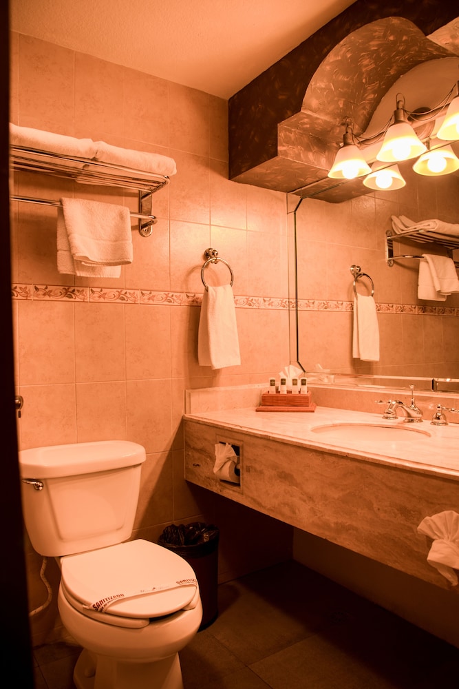 Business Suite photo 3