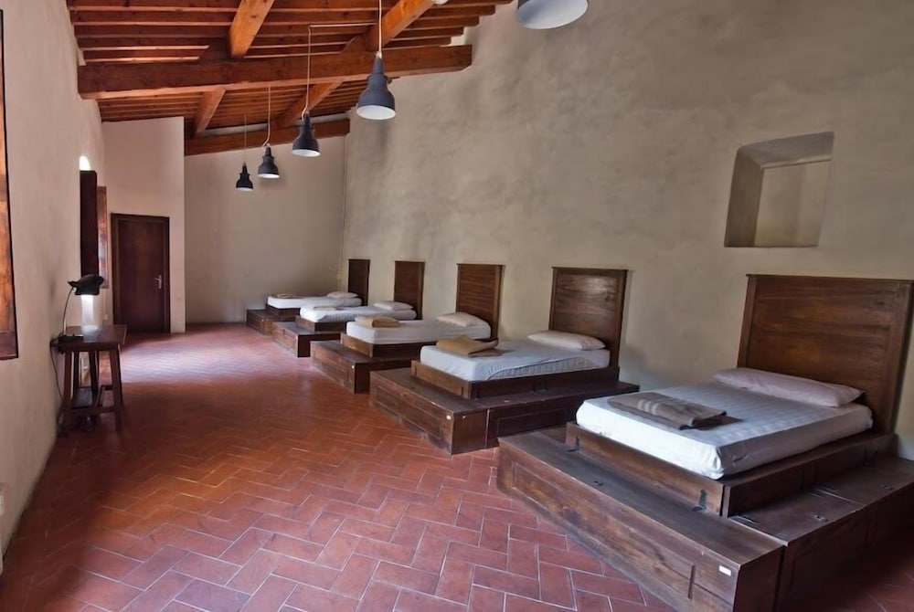 Shared Dormitory (5 beds - Lena)