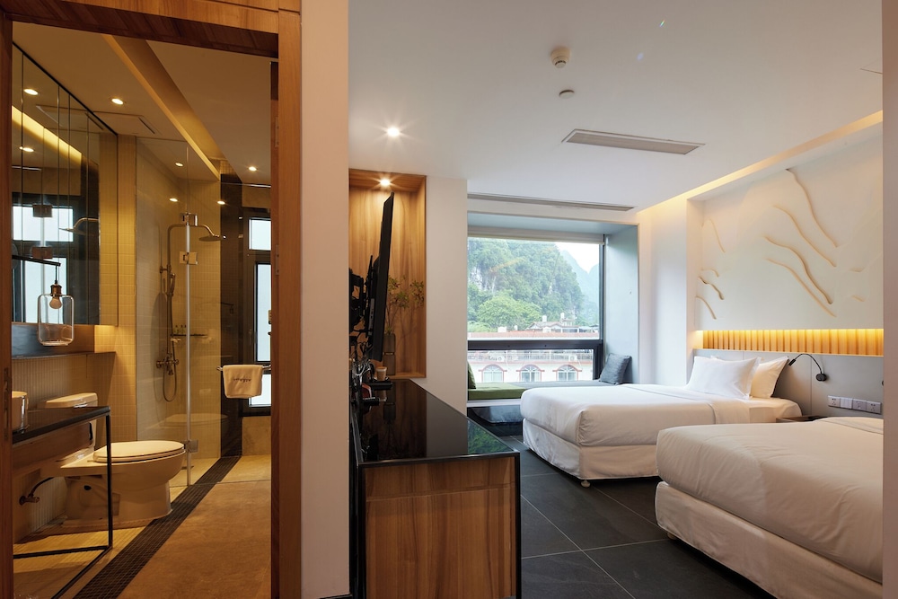 Classic Twin Room