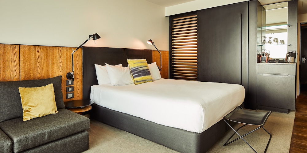 Grand Accessible King Room - Photo 1