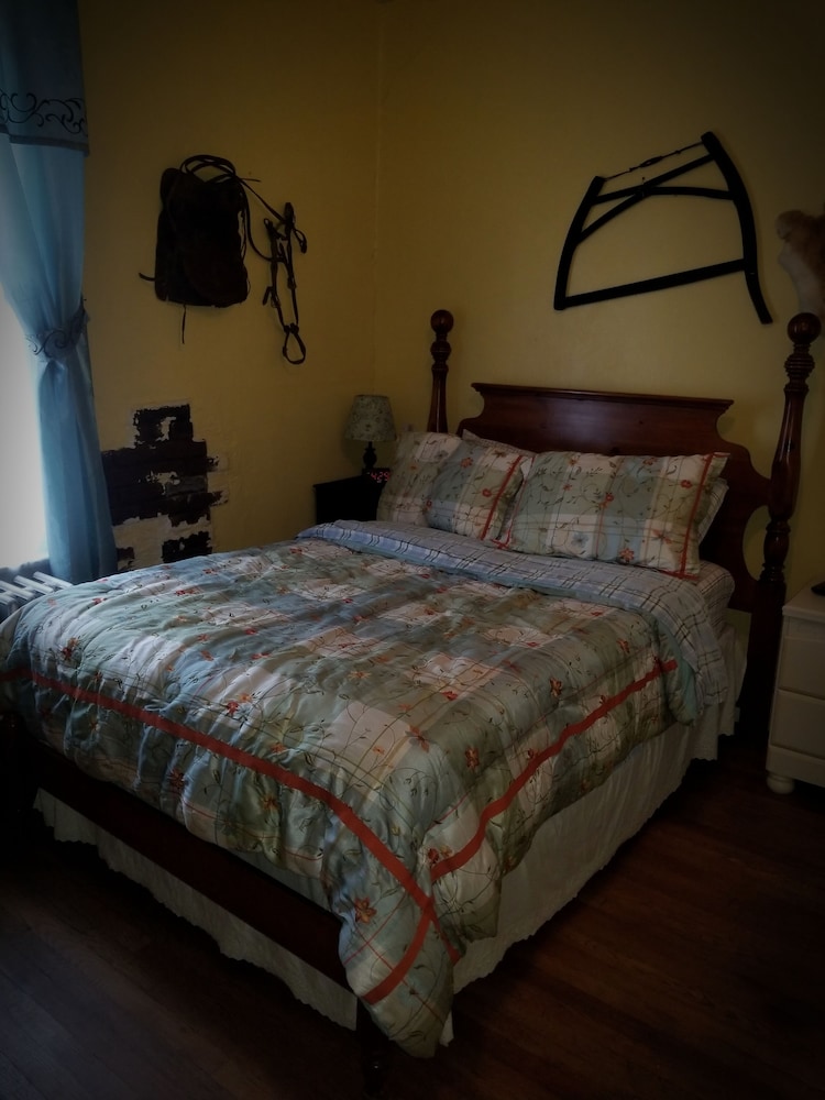 Exclusive Suite, 1 Double Bed, Concierge Service, Garden View