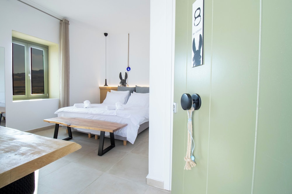 Deluxe Double or Twin Room, Hill View