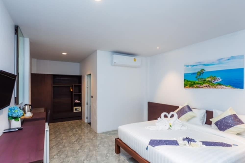 Deluxe Double Room photo 2