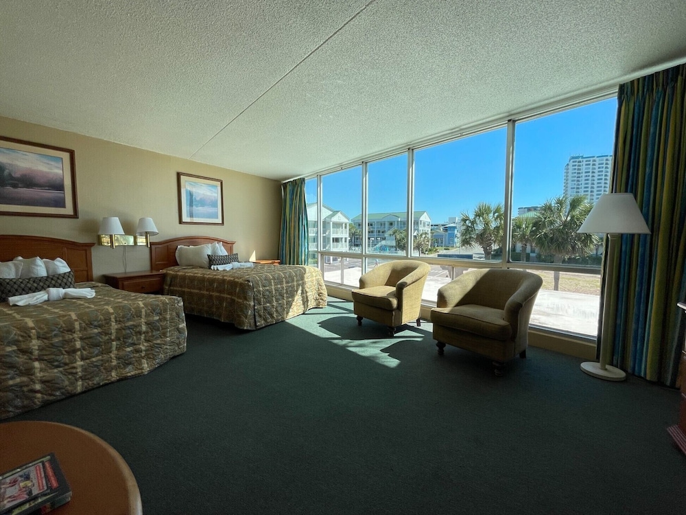 Room, 2 Bedrooms, Non Smoking, Ocean View - Photo 1