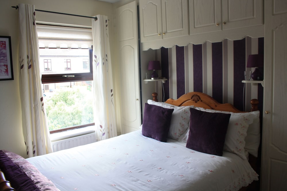 Double Room (En Suite) photo 1