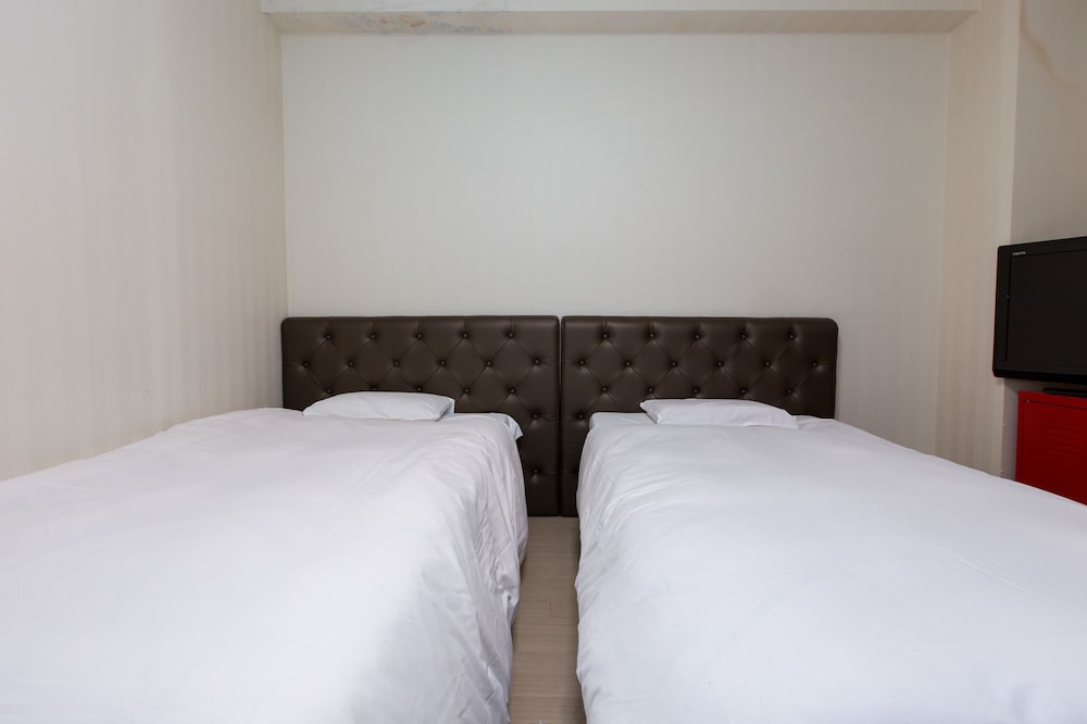 Twin Room, 2 Twin Beds photo 2