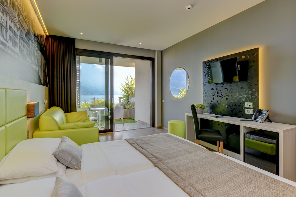 Comfort Twin Room, Balcony, Lake View